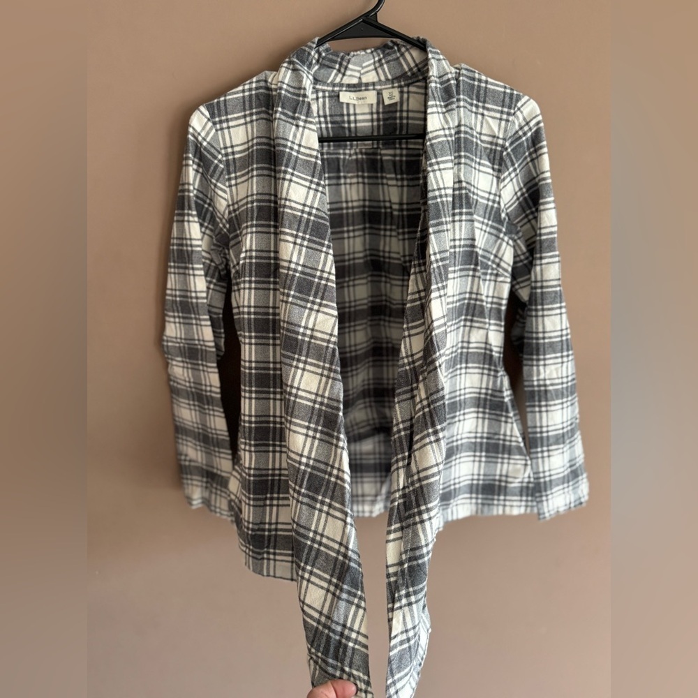 L.L. Bean Regular Flannel Open Front Cardigan - Picture 5 of 10